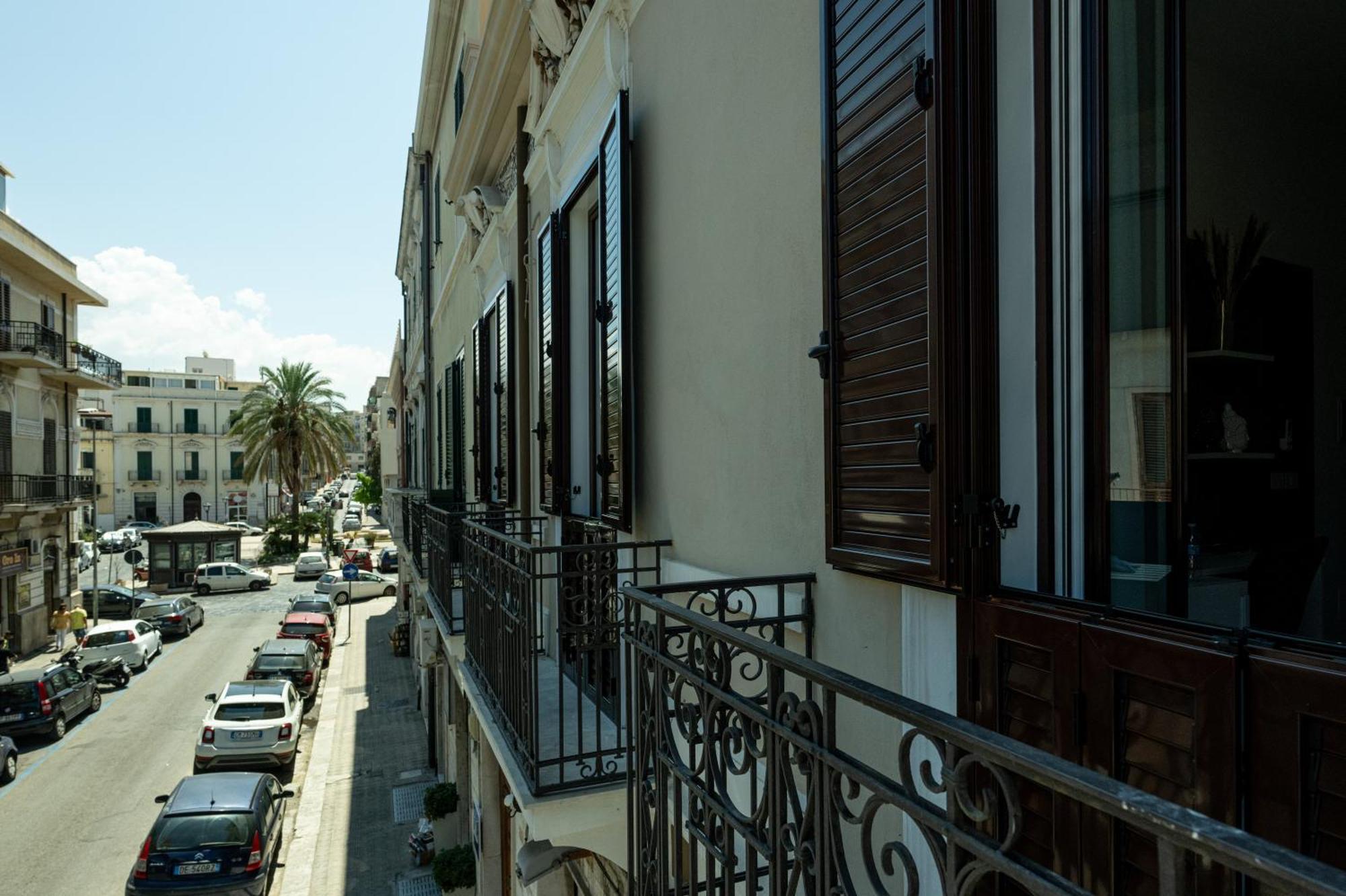 The Dome Guest House Reggio di Calabria Exterior foto